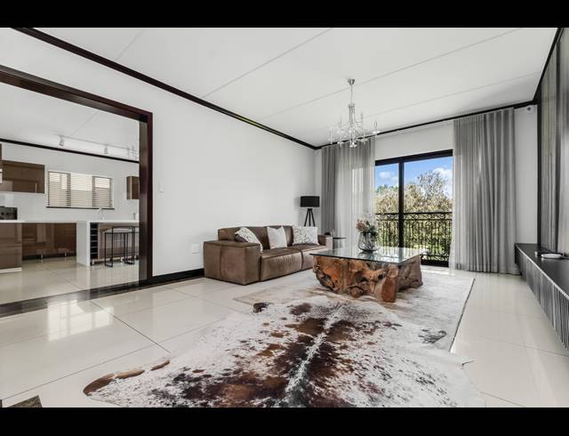 4 BEDROOM CLUSTER FOR SALE IN MAROELADAL